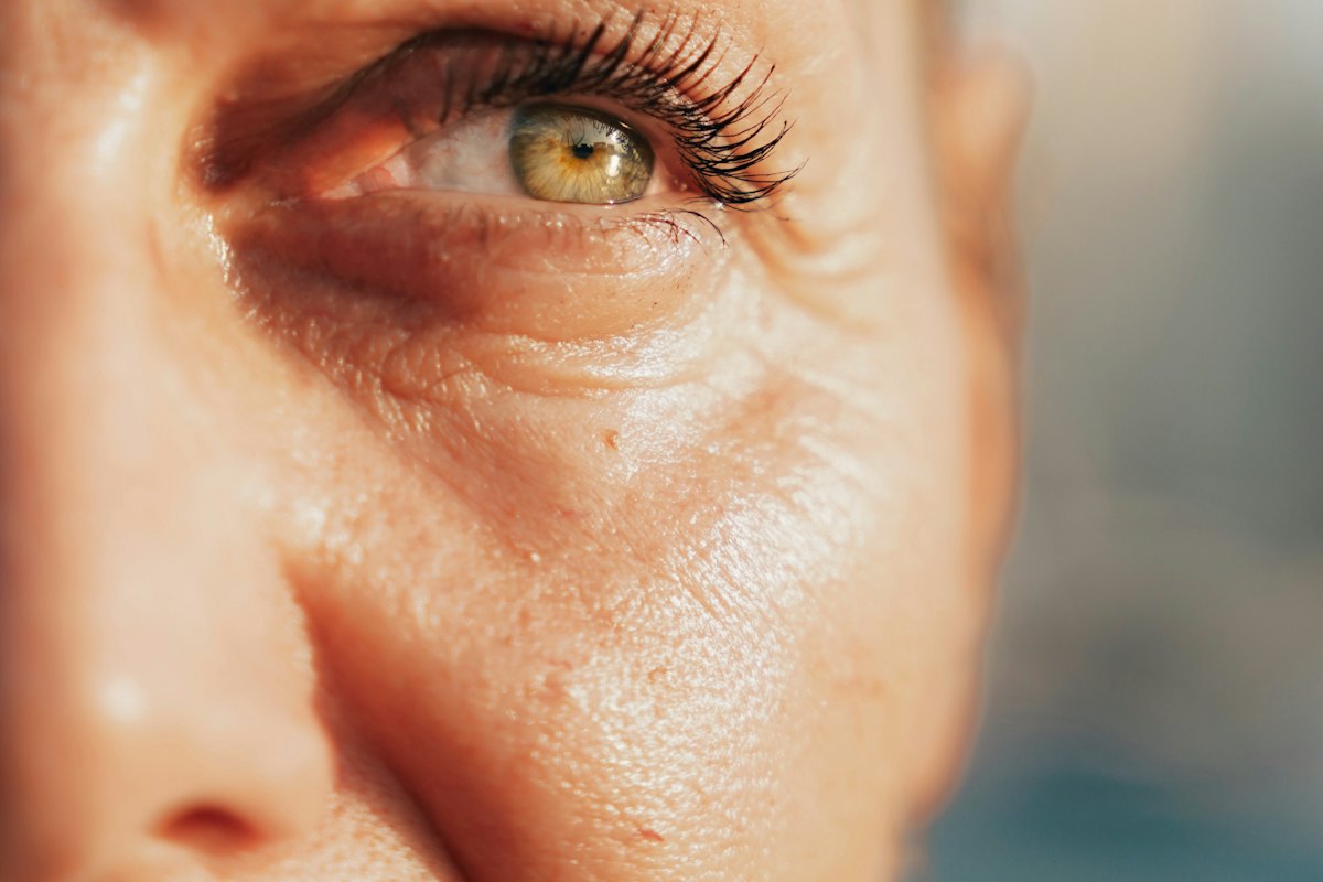 Laser hair removal for women for clients from Desertmartin